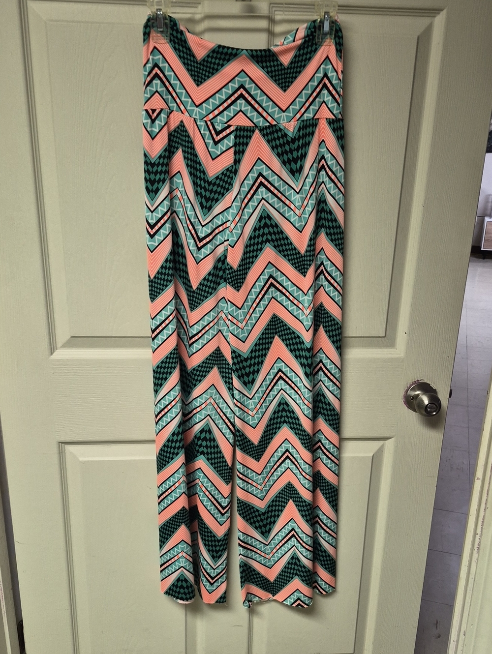 Chevron Print Pant in Coral and Teal